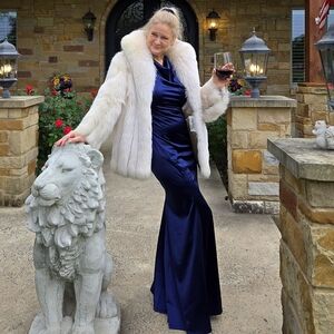 Luxurious Ivory Fox Fur Coat with Oversized Collar sz L